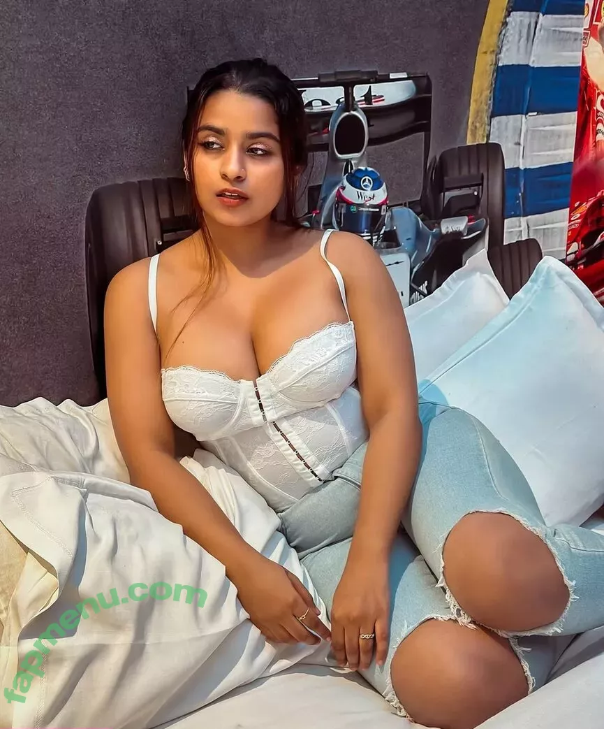Suhana Khan nude photo #0389 (__suhuuu__)