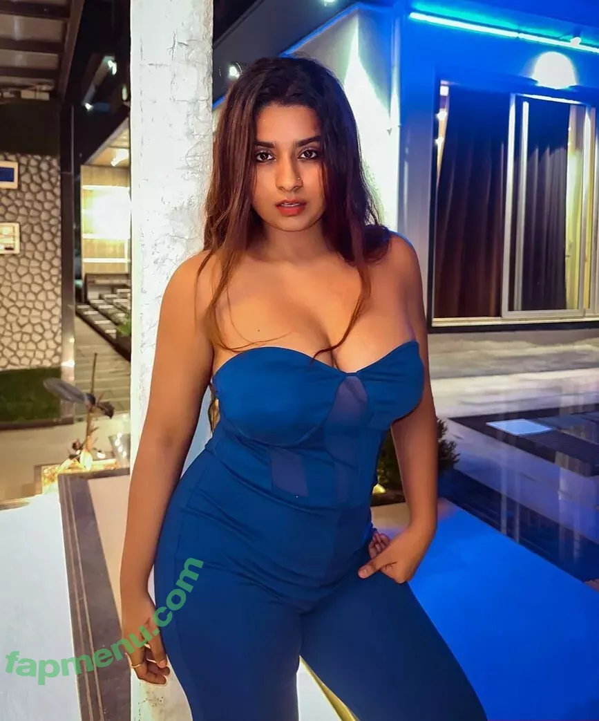 Suhana Khan nude photo #0395 (__suhuuu__)