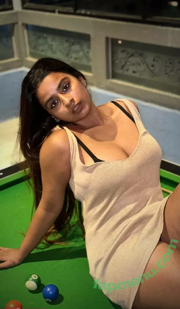 Suhana Khan nude photo #0409 (__suhuuu__)