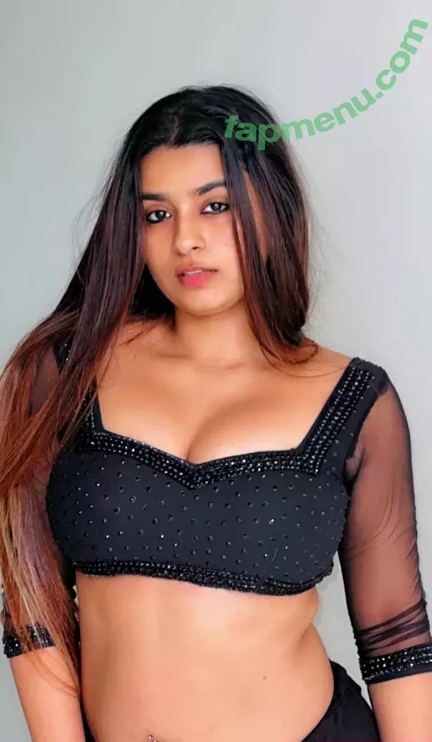 Suhana Khan nude photo #0492 (__suhuuu__)