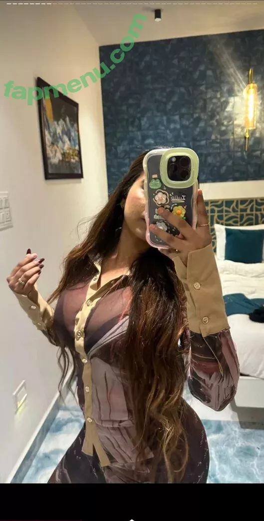 Suhana Khan nude photo #0555 (__suhuuu__)