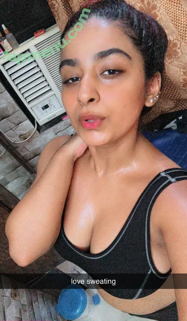 Suhana Khan nude photo #0859 (__suhuuu__)