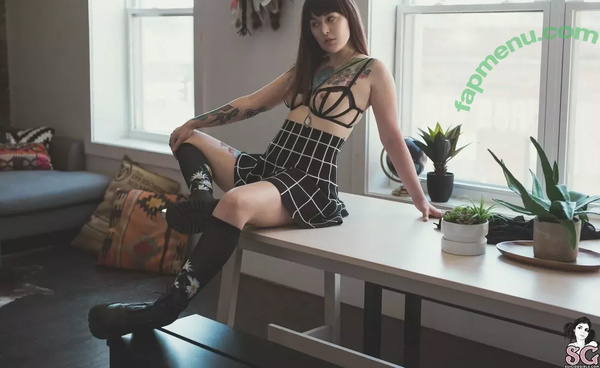 Suicide Girls nude photo #0371 (suicidegirls)