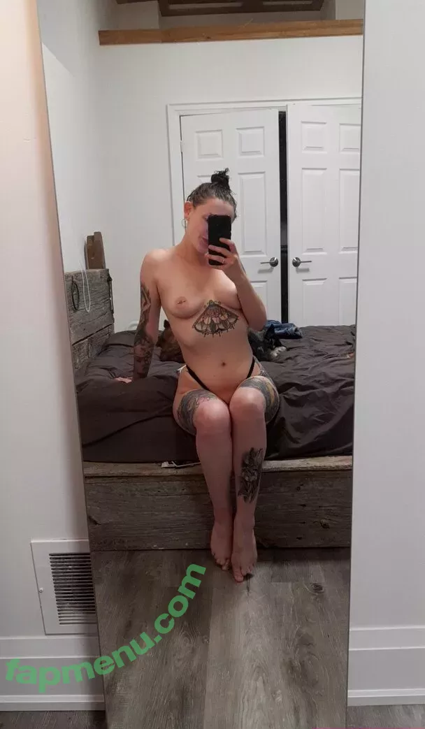 suicidekittenxo nude photo #0017 (suicidekittenxo)