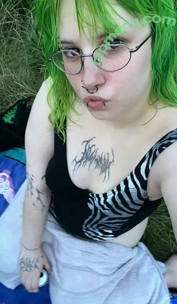 suicidyalice nude photo #0115 (suicidyalice)
