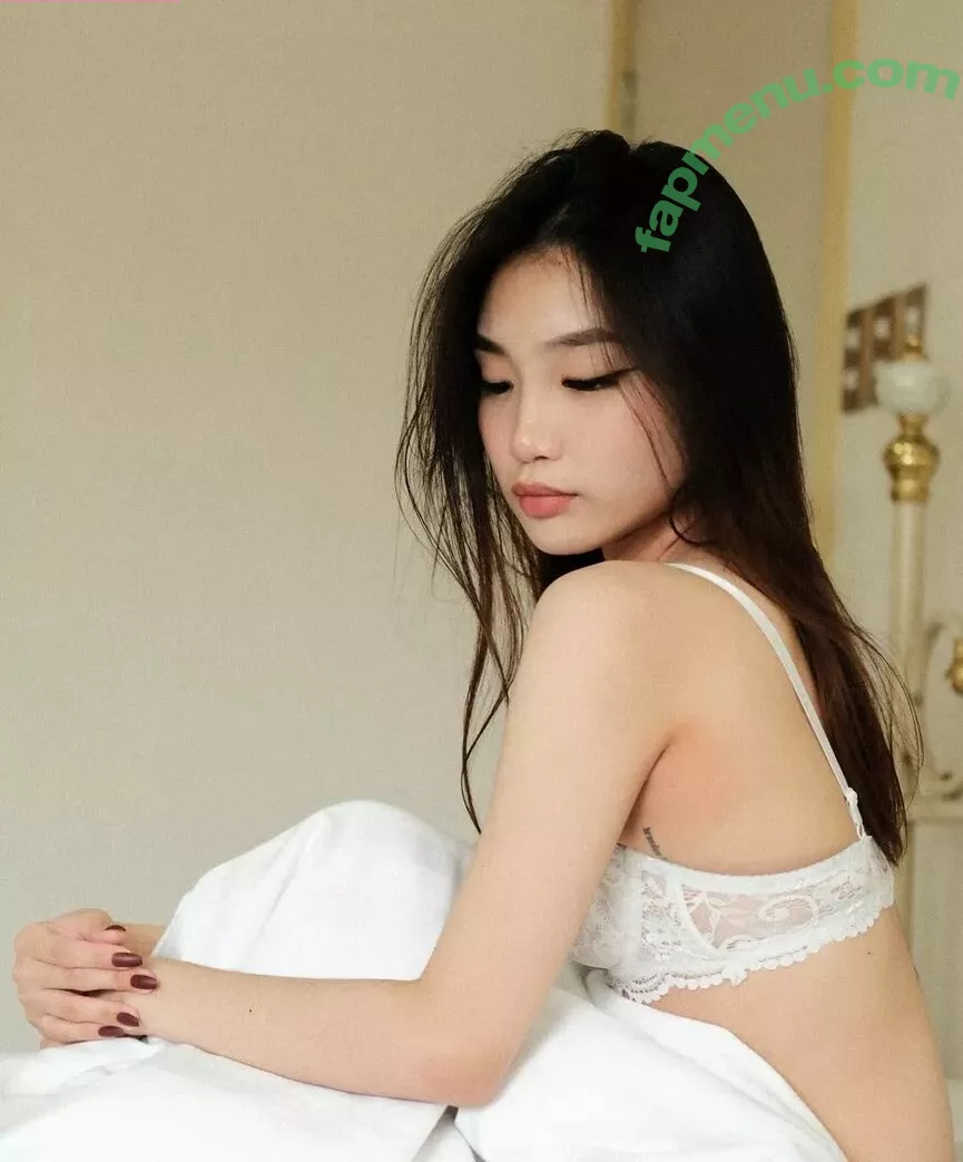 Sujin Kwon nude photo #0031 (sujinkwon_)