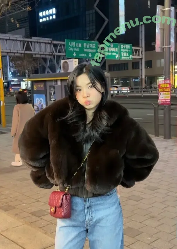 Suki Lu nude photo #0231 (sukiluser)