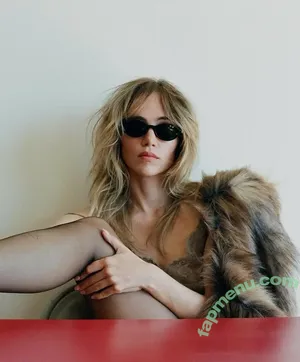 Suki Waterhouse / sukiwaterhouse nude photo #0548