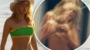 Suki Waterhouse / sukiwaterhouse nude photo #0686