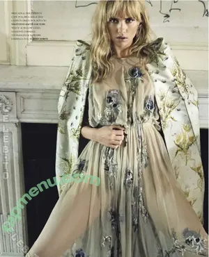 Suki Waterhouse / sukiwaterhouse nude photo #0781