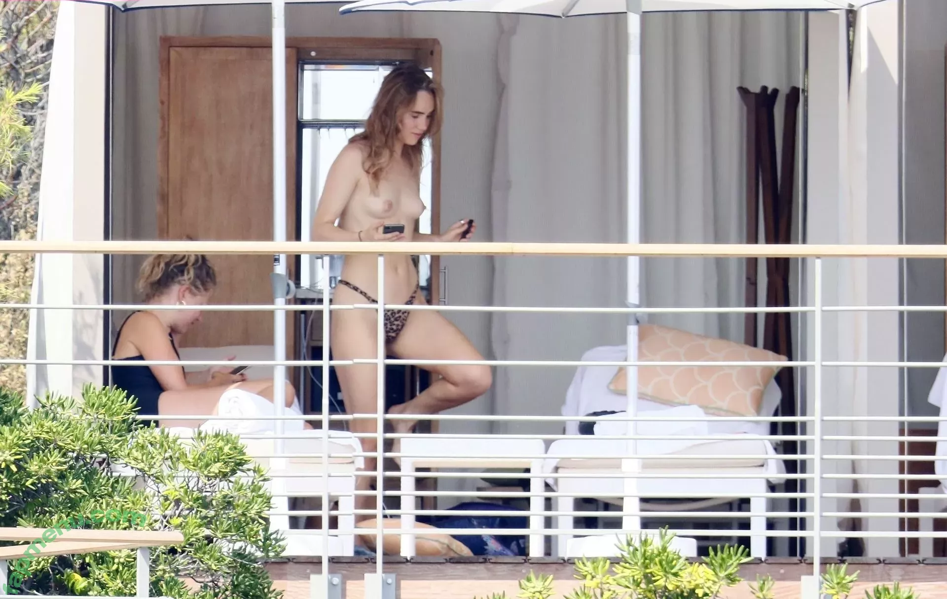 Suki Waterhouse nude photo #0053 (sukiwaterhouse)