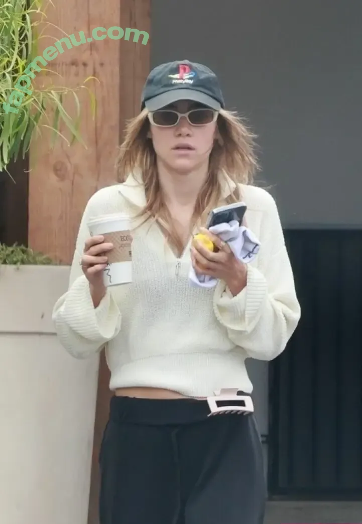 Suki Waterhouse nude photo #0656 (sukiwaterhouse)