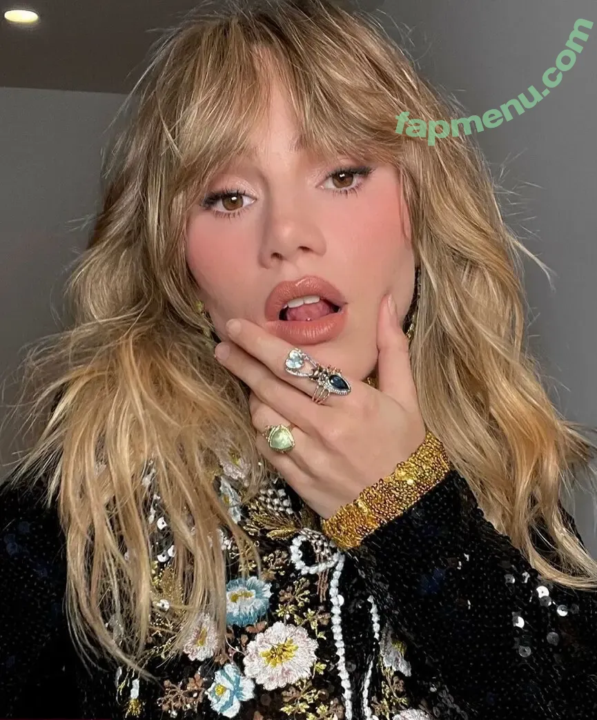 Suki Waterhouse nude photo #0690 (sukiwaterhouse)