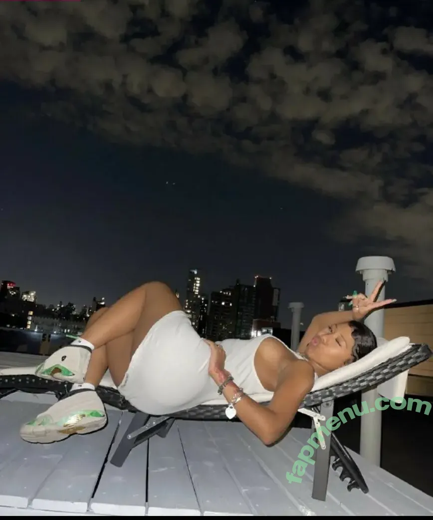 Sukibaby nude photo #0175 (SUKIIBABY / singsukibaby)