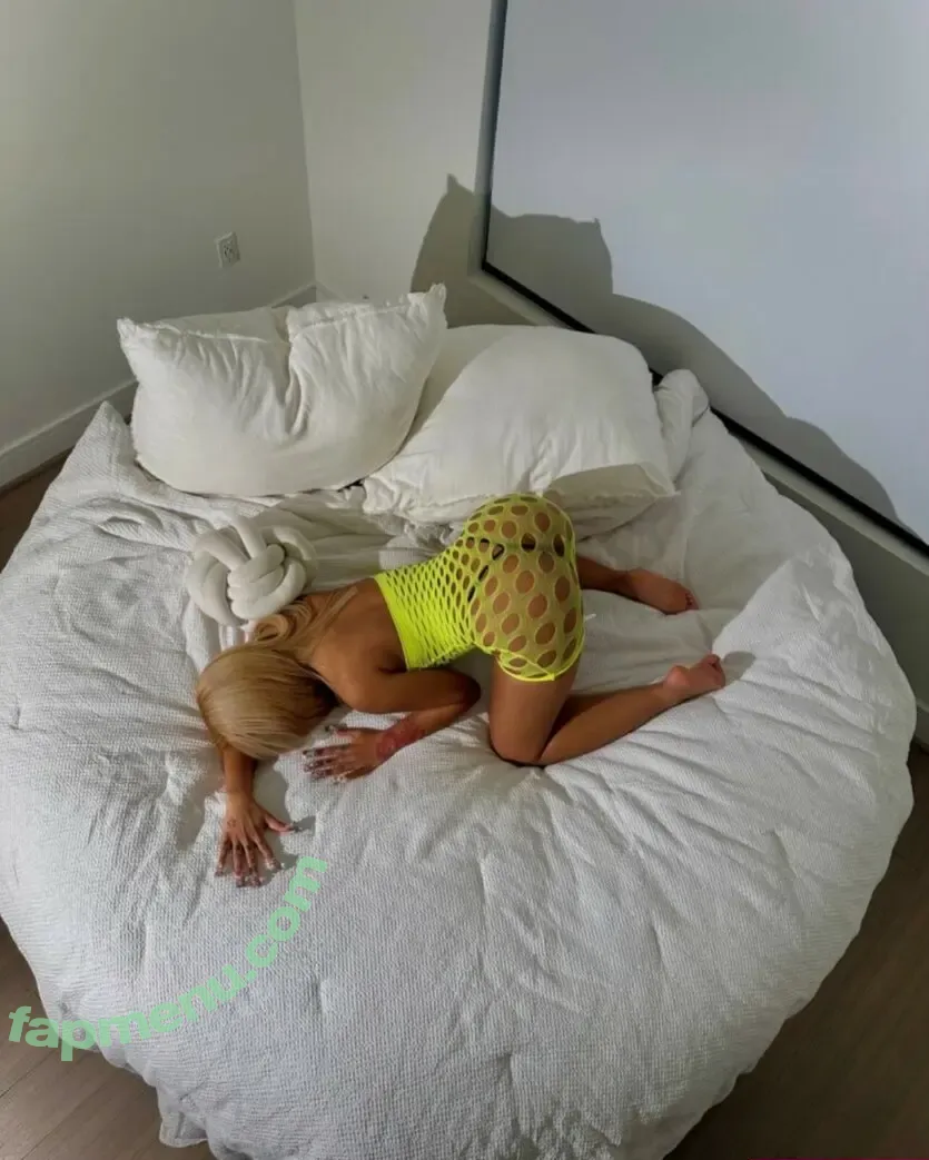 Sukibaby nude photo #0238 (SUKIIBABY / singsukibaby)