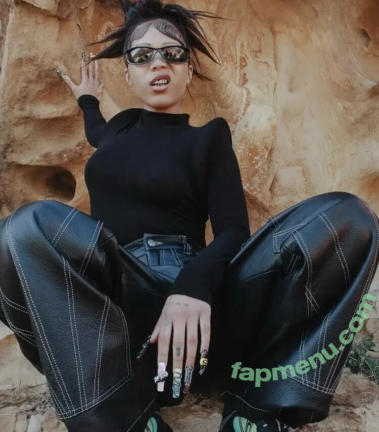 Sukibaby nude photo #0476 (SUKIIBABY / singsukibaby)