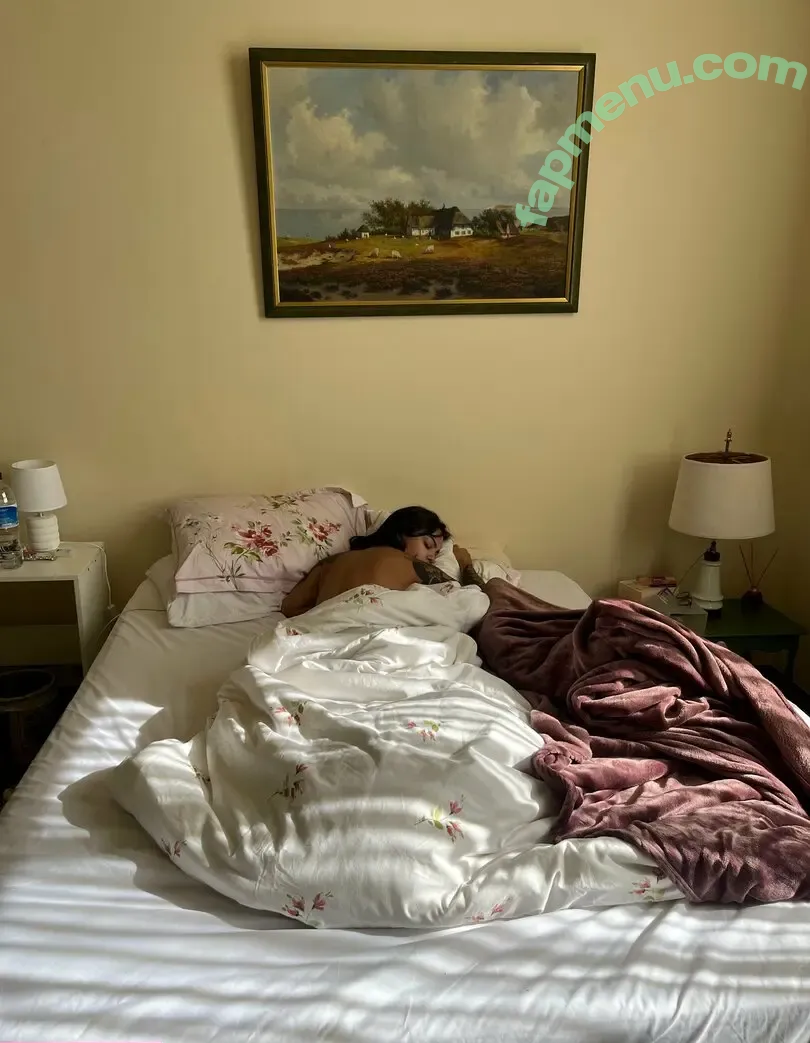 sukimndz nude photo #0051 (sukisparklemuffin / versautelatina)