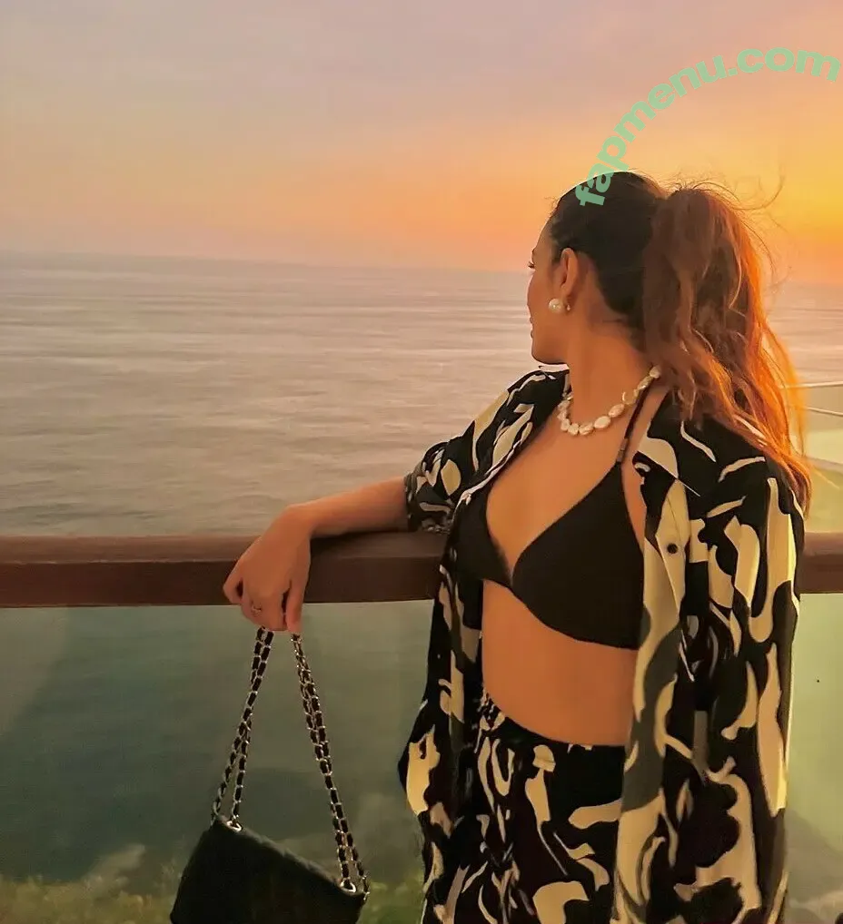 Sukriti Kakar nude photo #0019 (Prakriti kakar / prakritikakar)