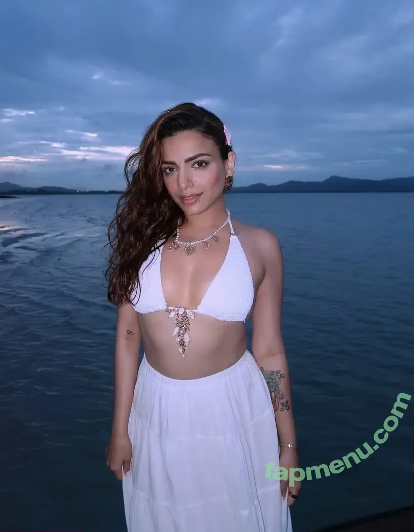 Sukriti Kakar nude photo #0023 (Prakriti kakar / prakritikakar)