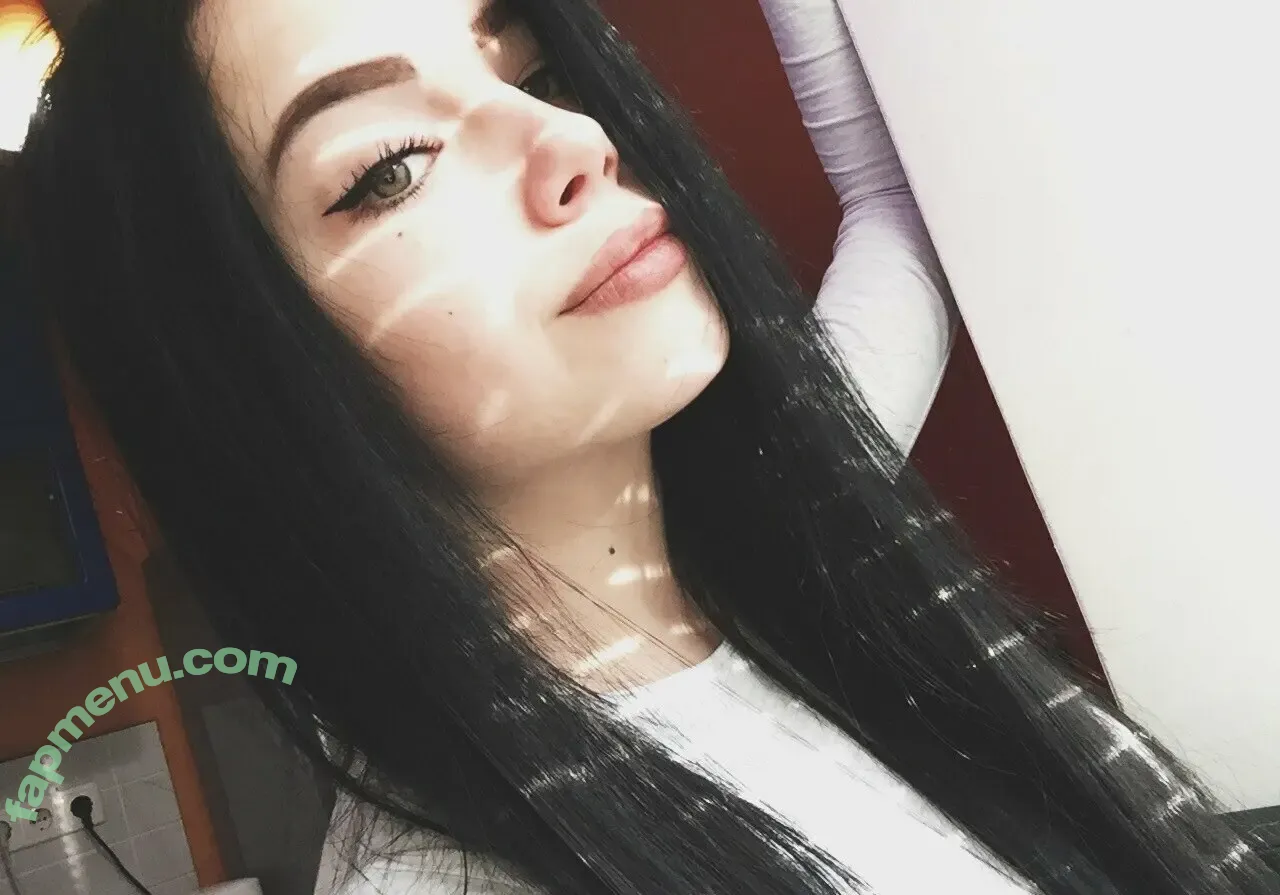 sulsophie nude photo #0014 (rosesophie)