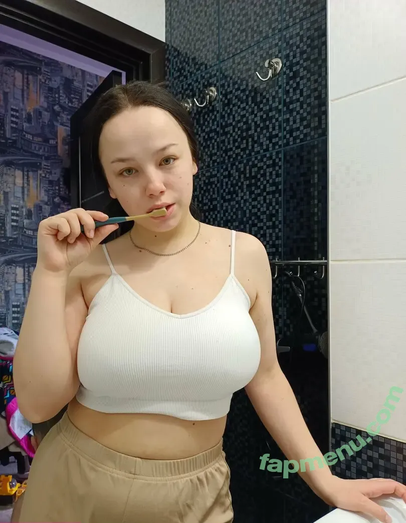 sulsophie nude photo #0039 (rosesophie)
