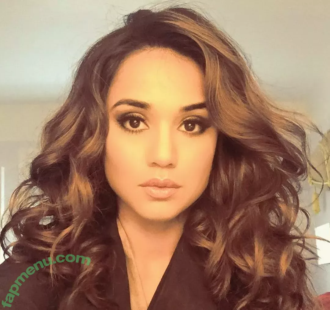 Summer Bishil nude photo #0014 (SummerBishil1 / summerybishil)