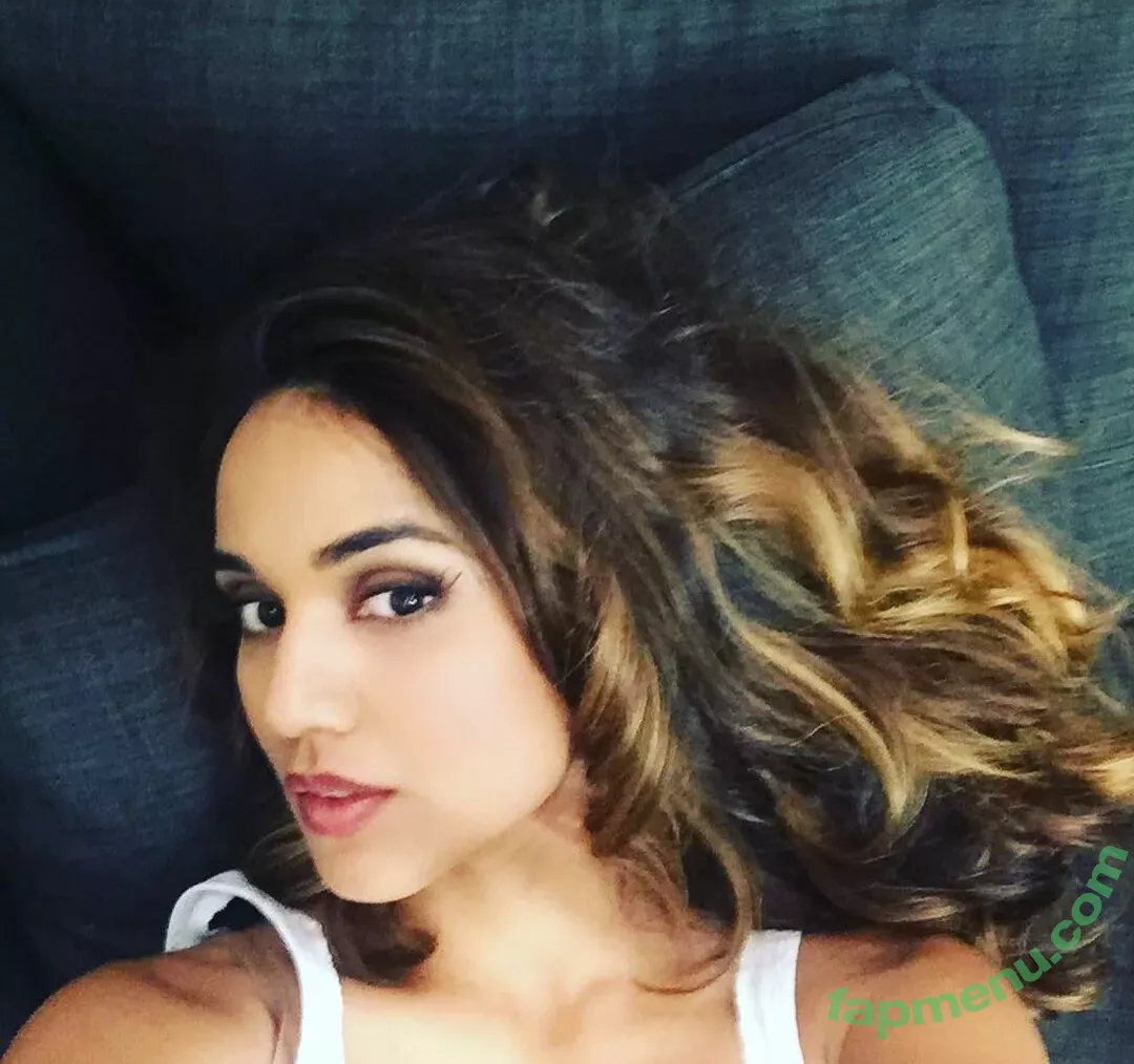 Summer Bishil nude photo #0028 (SummerBishil1 / summerybishil)