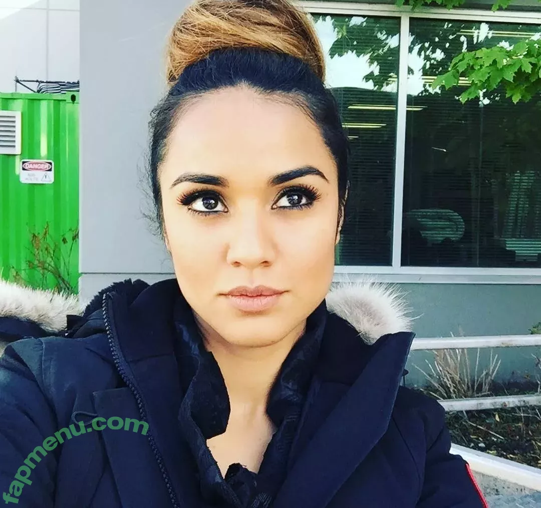 Summer Bishil nude photo #0052 (SummerBishil1 / summerybishil)