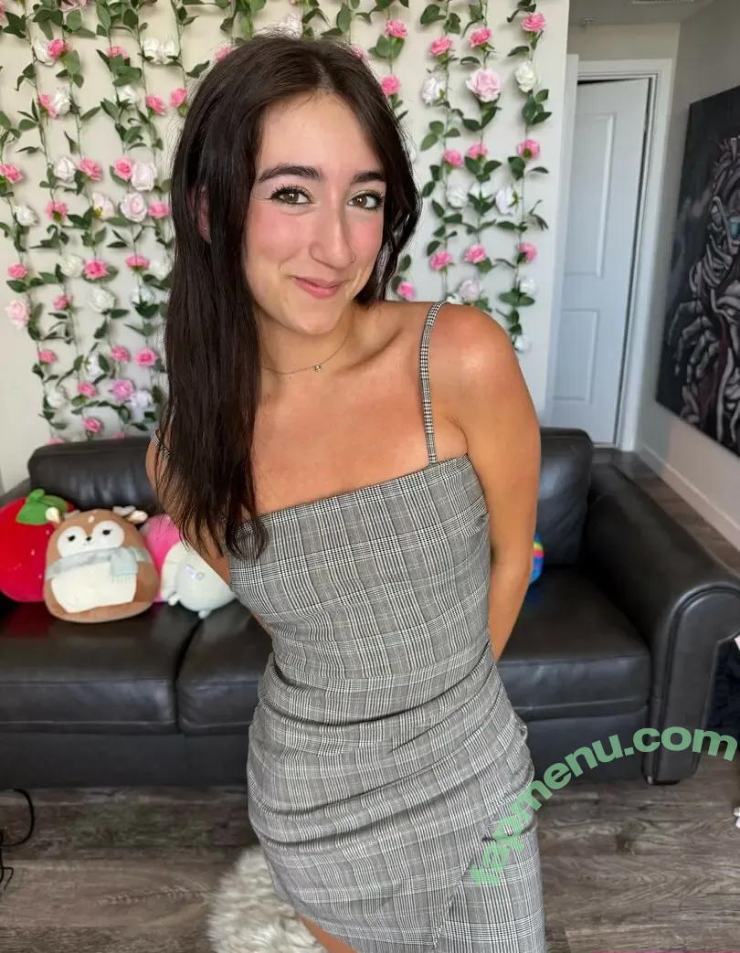 Summer Lynn nude photo #0043 (IsThatSoe / itsjustsummer / itsummrlynn)