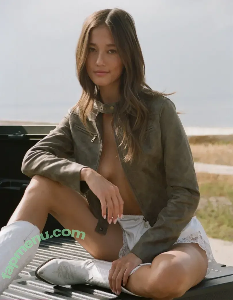 Summer Marshall nude photo #0014 (summerelizabeth1 / summermarshall)