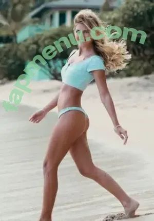 Summerhiilei / alwaysinparadise808 / time4summer nude photo #0012