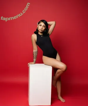 Summyahmarie / Summyah Marie / legendary.myahh nude photo #0015