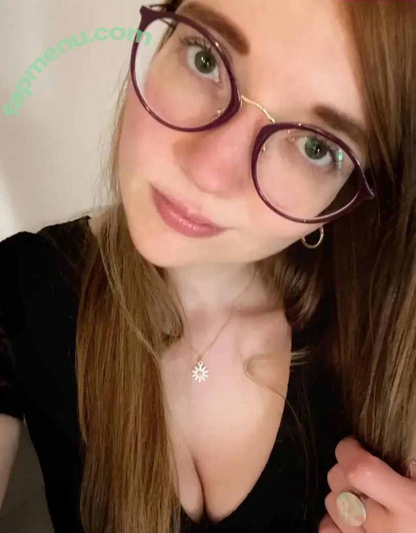 Sunandglow nude photo #0053 (Sunandglow)