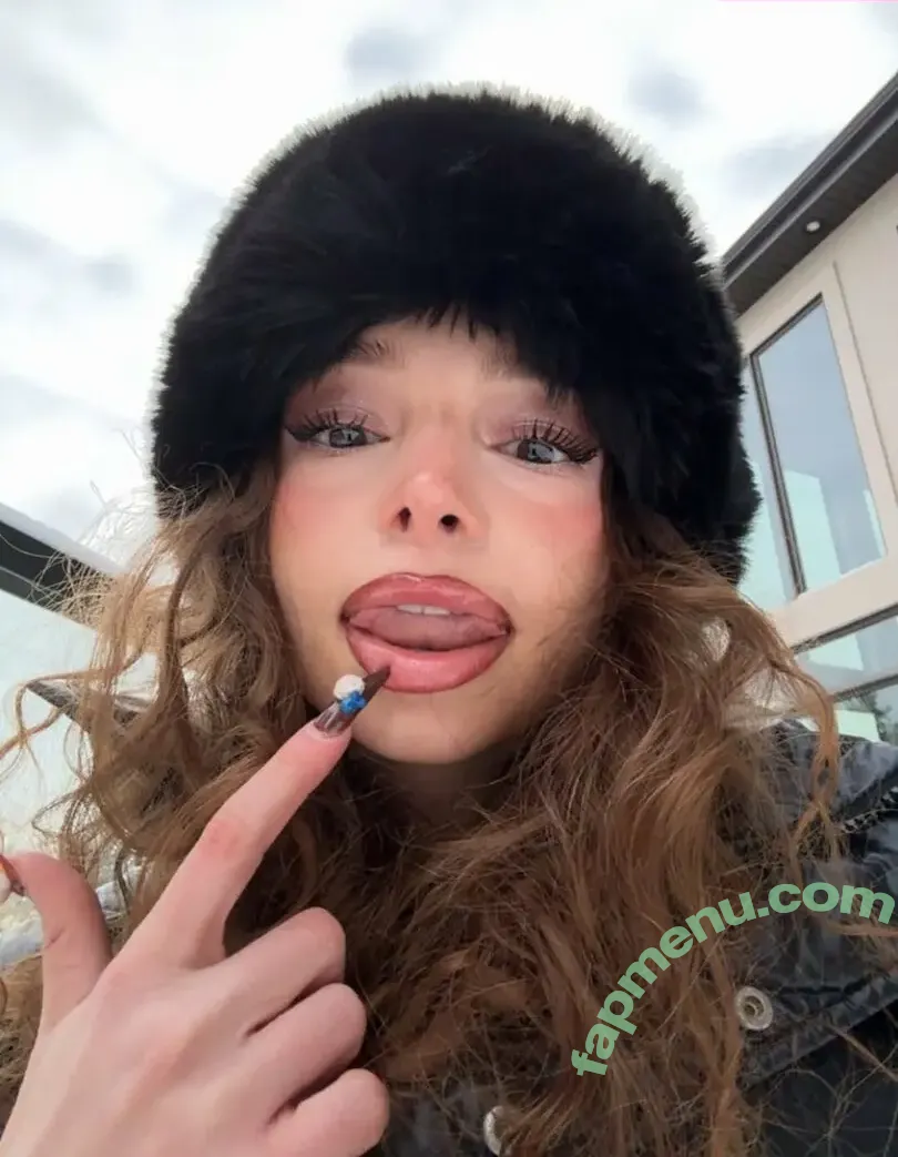 Sunday Kalo nude photo #0285 (kalokaloka / sundaykalo / sundaykalog)