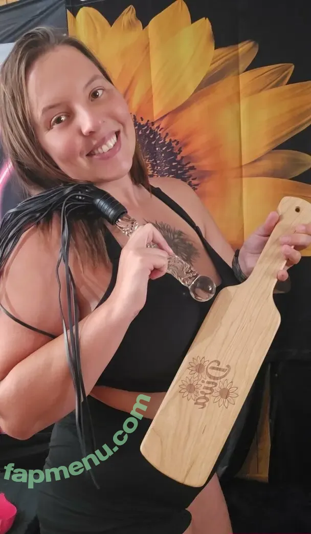 sunflowerdivafree nude photo #0056 (sun.flower_diva)