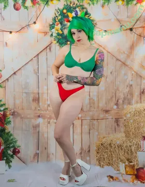 SunfyreTv nude photo #0170