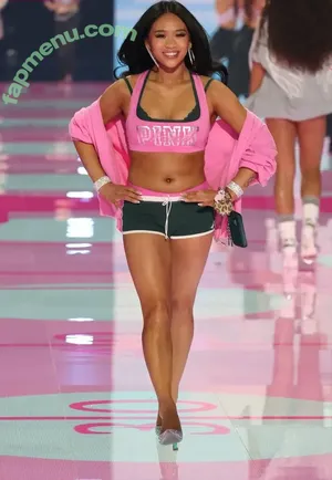 Suni Lee / sunisalee / u144353206 nude photo #0665