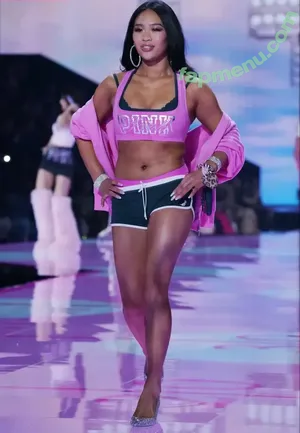 Suni Lee / sunisalee / u144353206 nude photo #0666