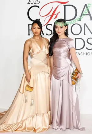 Suni Lee / sunisalee / u144353206 nude photo #0752