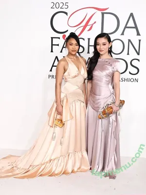 Suni Lee / sunisalee / u144353206 nude photo #0755