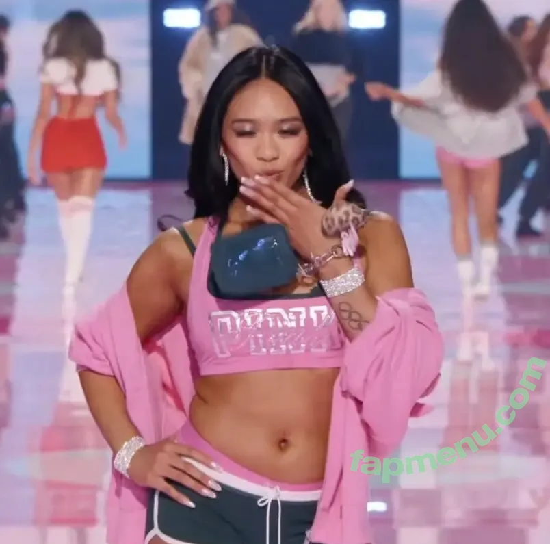 Suni Lee nude photo #0664 (sunisalee / u144353206)