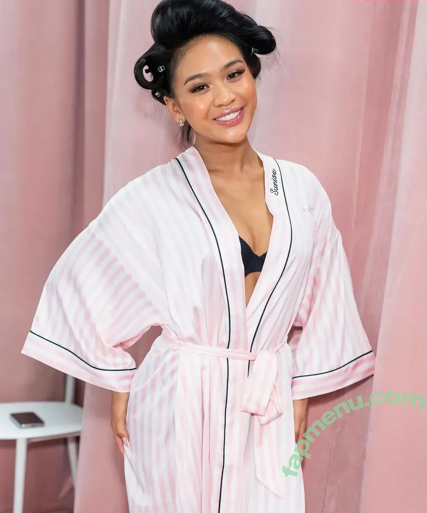 Suni Lee nude photo #0670 (sunisalee / u144353206)