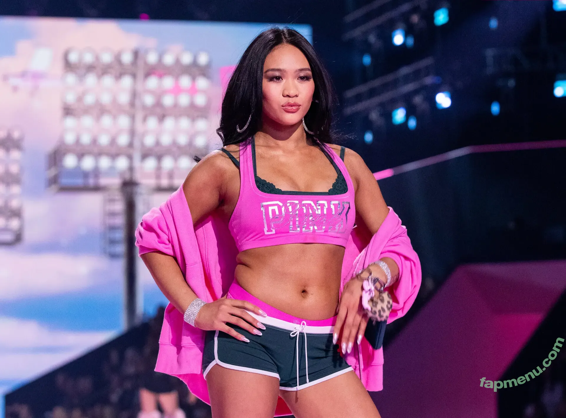 Suni Lee nude photo #0686 (sunisalee / u144353206)