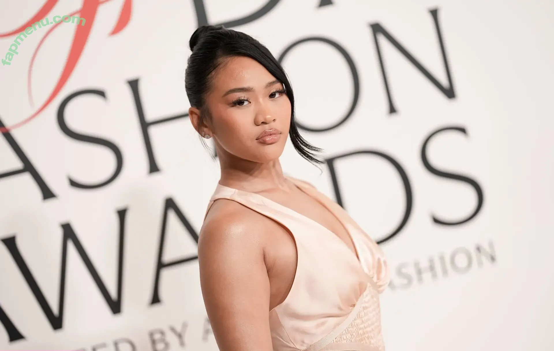 Suni Lee nude photo #0745 (sunisalee / u144353206)