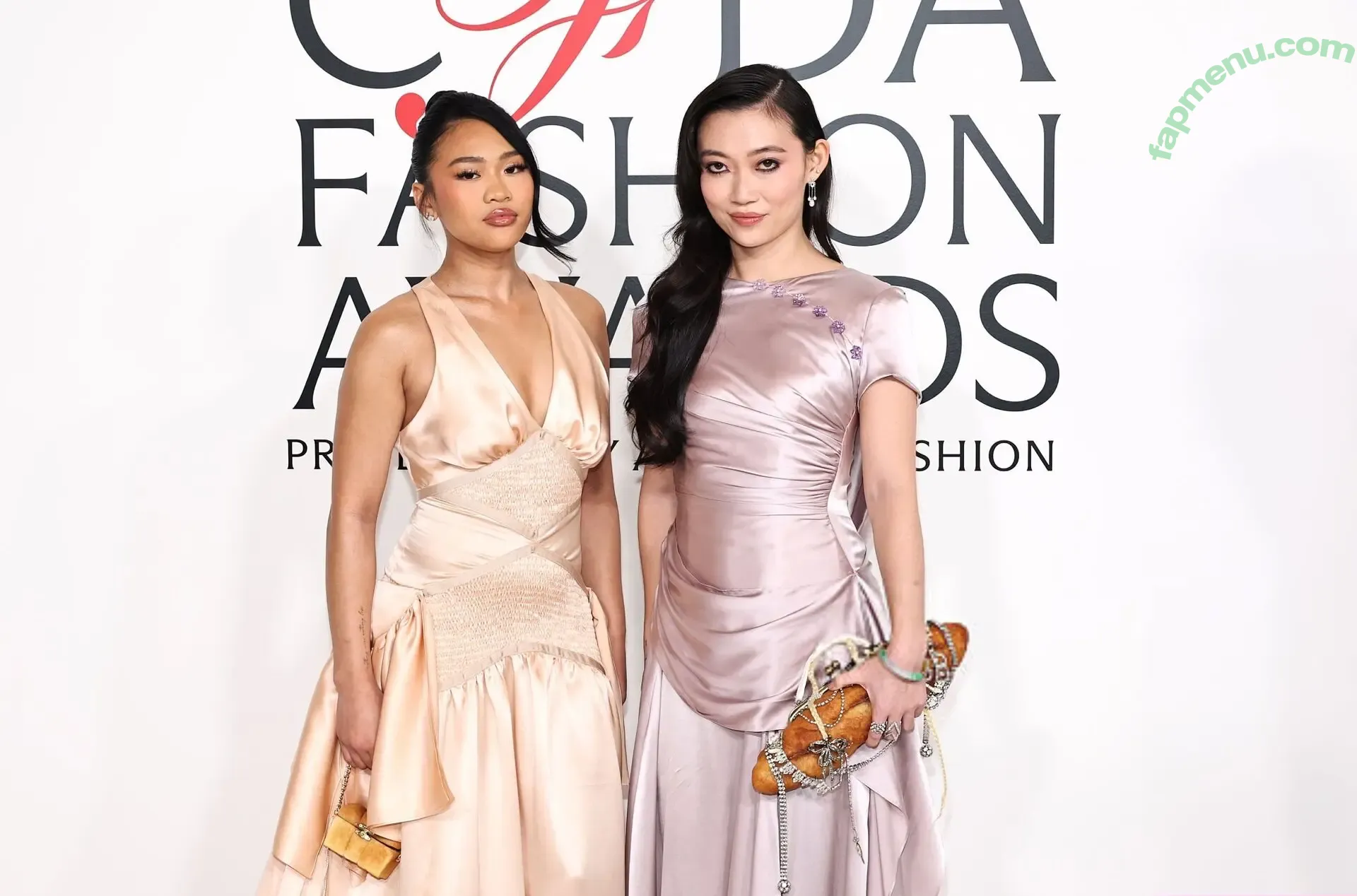 Suni Lee nude photo #0756 (sunisalee / u144353206)