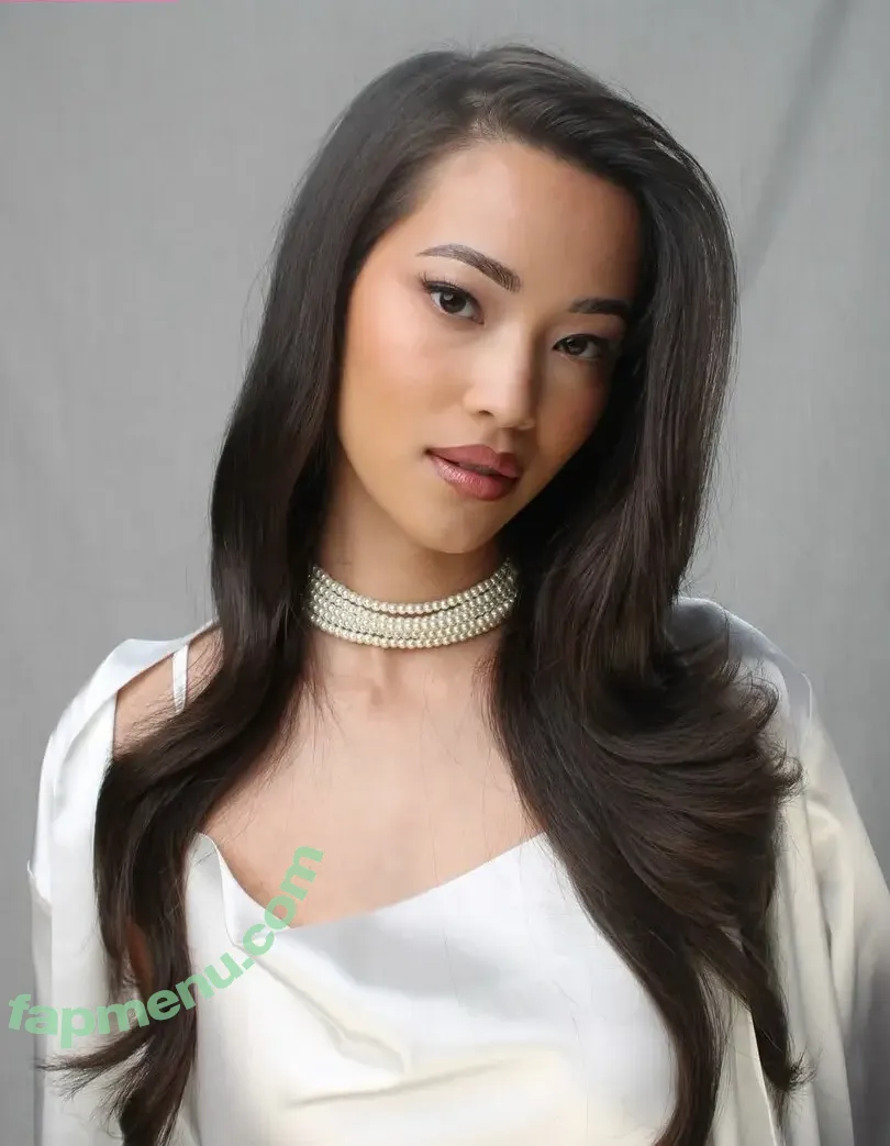 Sunjos asmr nude photo #0112 (Sunee / sunneebuilds / suunjos)