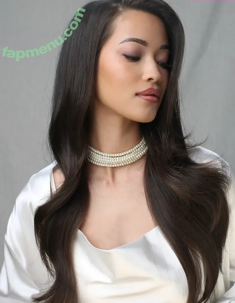 Sunjos asmr nude photo #0115 (Sunee / sunneebuilds / suunjos)