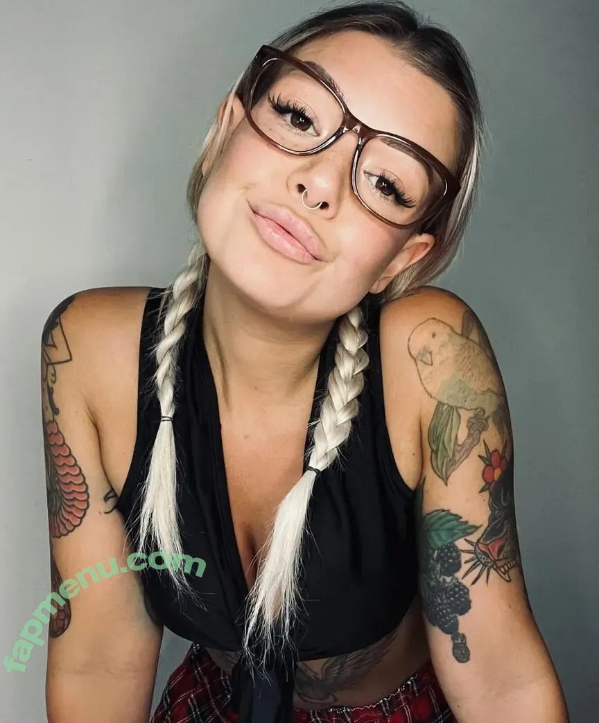 Sunnie nude photo #0031 (Sunniesnow / sunnie.snow)