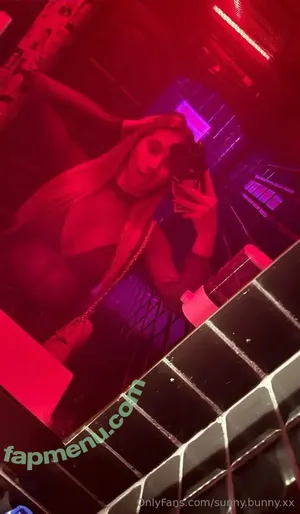  nude photo #0002