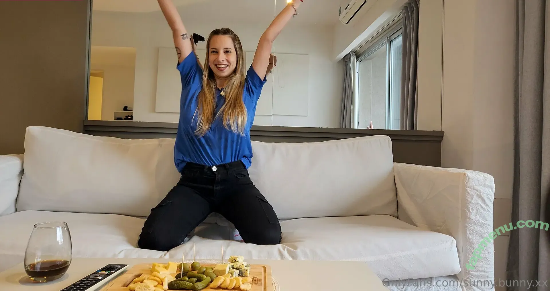 sunny.bunny.xx nude photo #0195 (xx.sunny.bunny.xx)